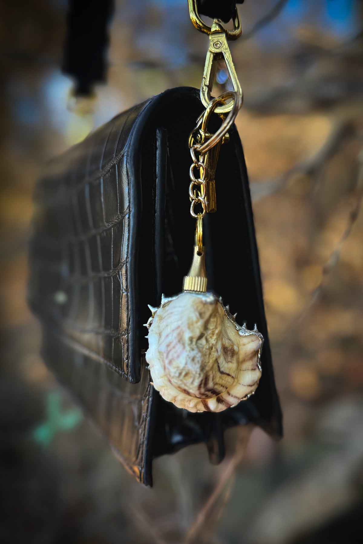 Vagina Seashell Bag Charm with Hidden Blade