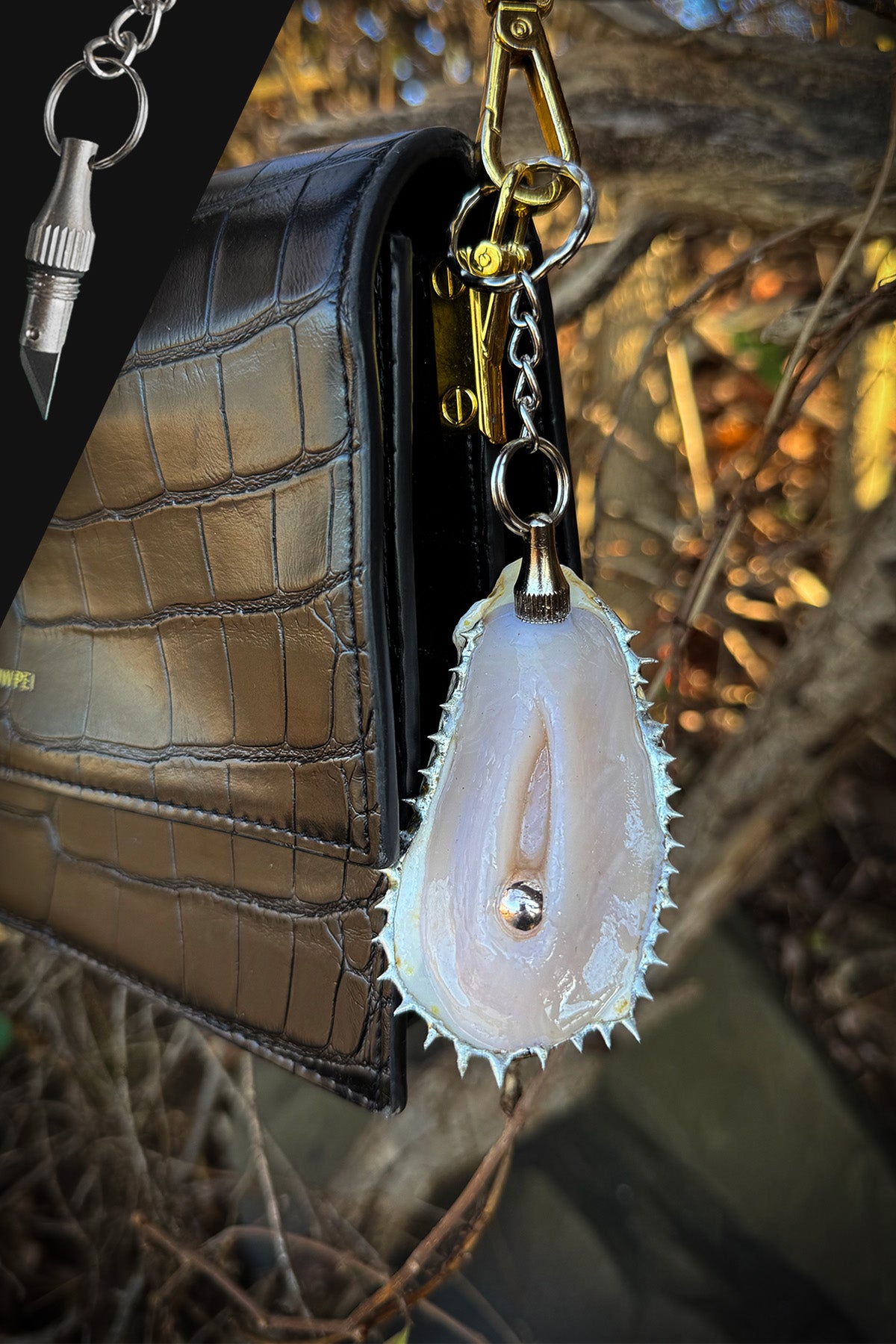 Vagina Seashell Bag Charm with Hidden Blade